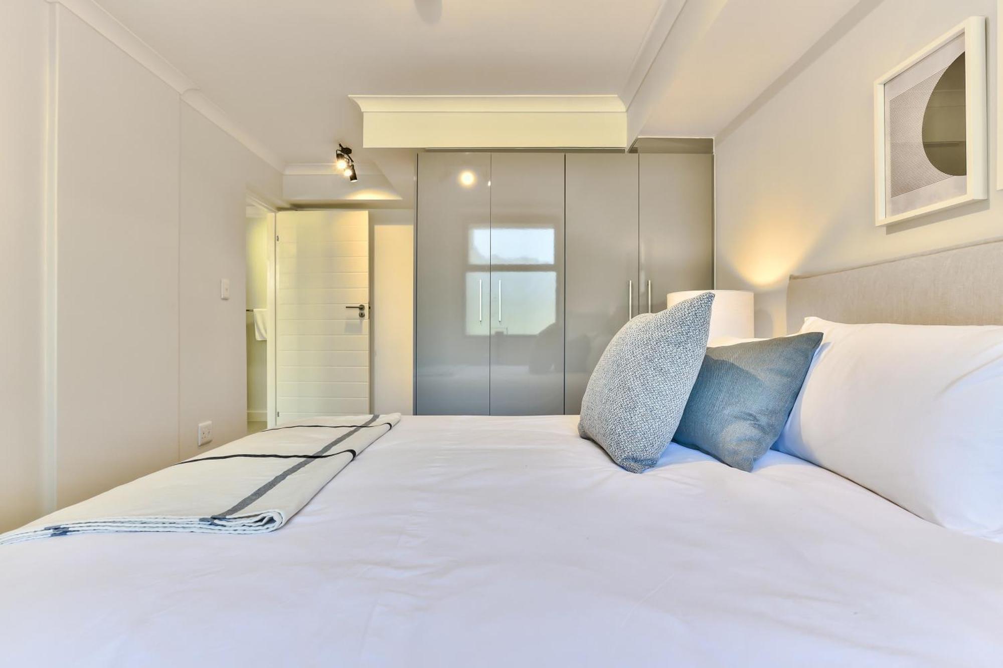 Newlands Peak Luxury Apartment Unit 636 Cape Town Exterior photo